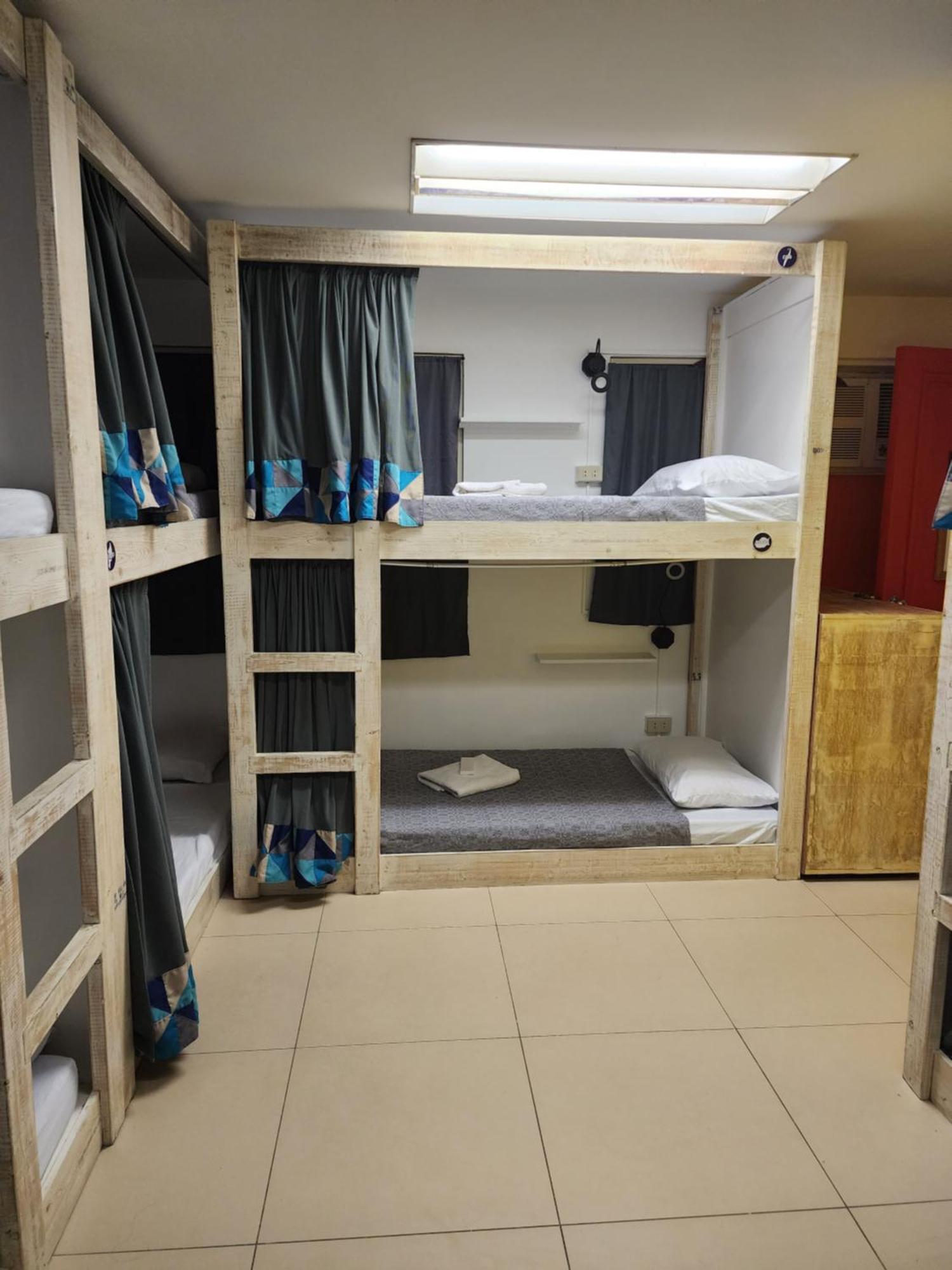 Baybayin Hostel - Pasay Close To Airport Номер фото