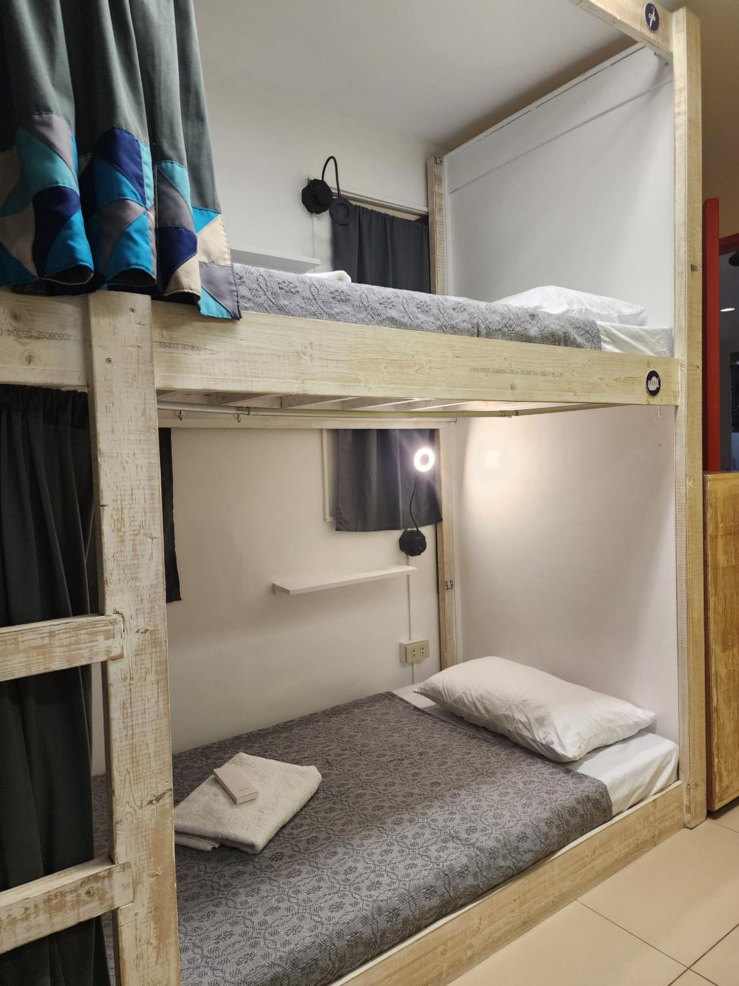 Baybayin Hostel - Pasay Close To Airport Номер фото