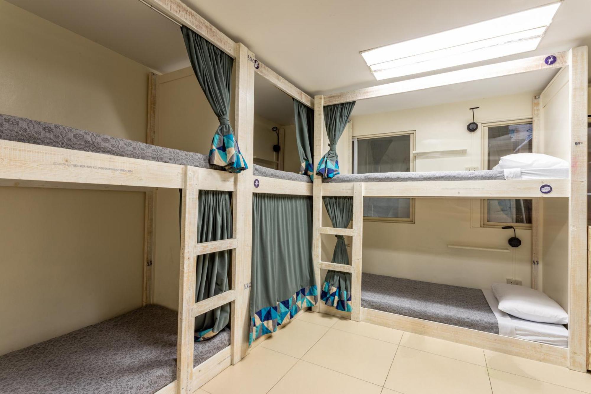 Baybayin Hostel - Pasay Close To Airport Номер фото