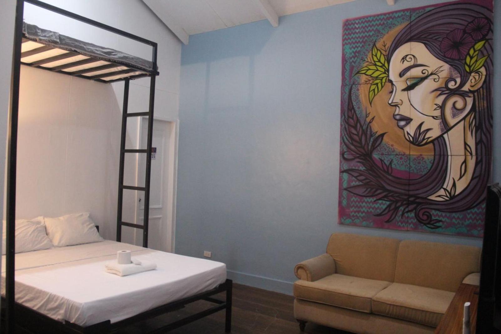 Baybayin Hostel - Pasay Close To Airport Екстер'єр фото